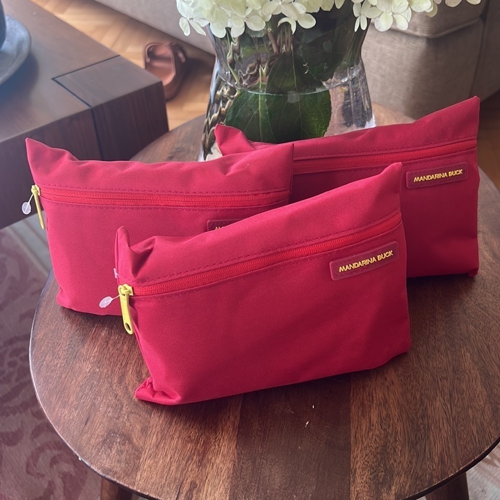 Mandarina Duck travel bags for 3 =>locked and zipped Toiletry Bags